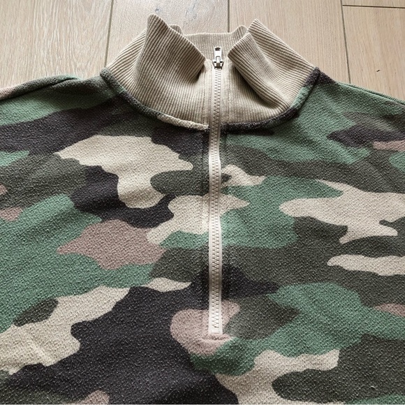 Aerie Camo Oversized 1/4 Zip Sweatshirt Size S - Picture 6 of 11
